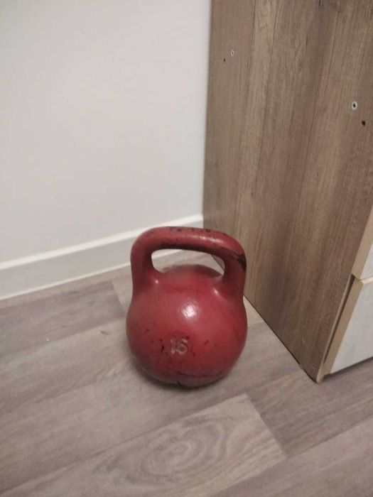 Классическая советская гиря на 16 кг.