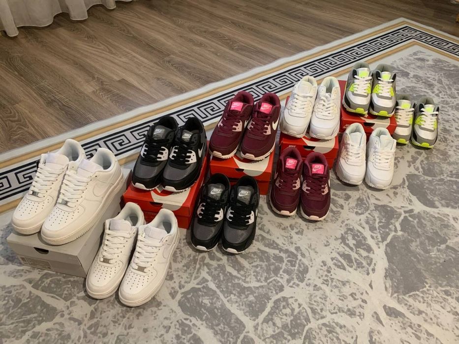 Кроссовки новые