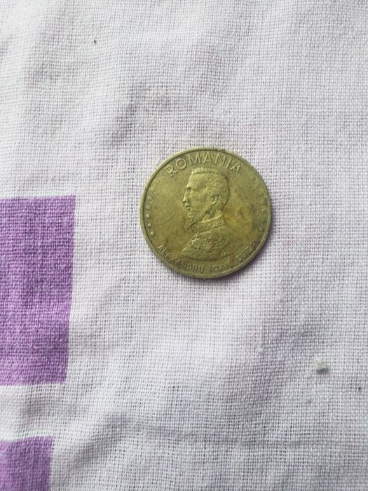 Monezi vechi de vanzare