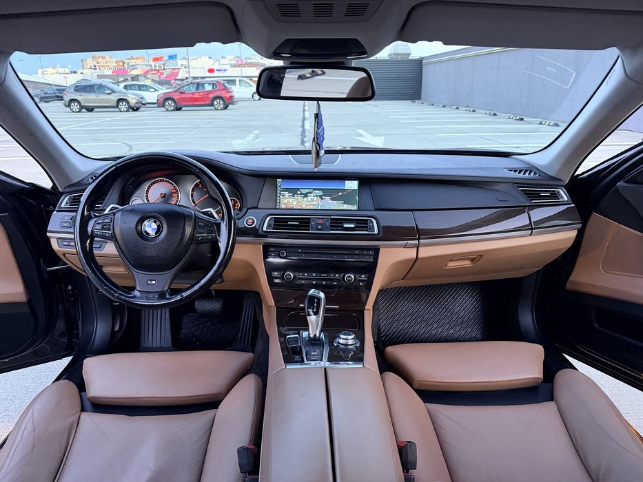 BMW 7 Series 2011 — imagine 5