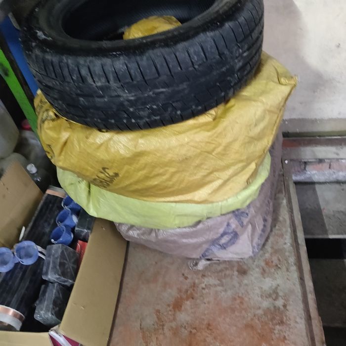 Продам шины в отличном состоянии