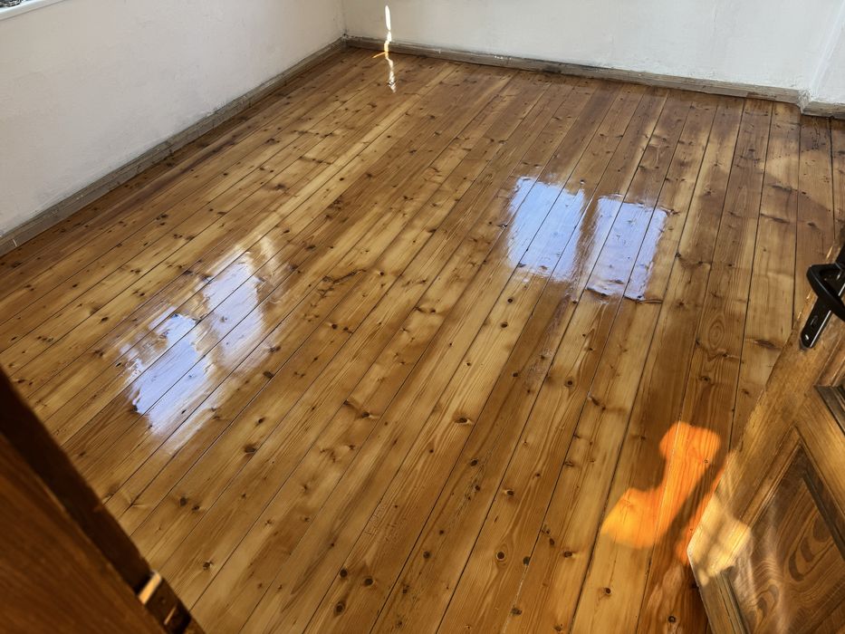 Безпрашно циклене на паркет, фугиране, омасляване или лакиране.