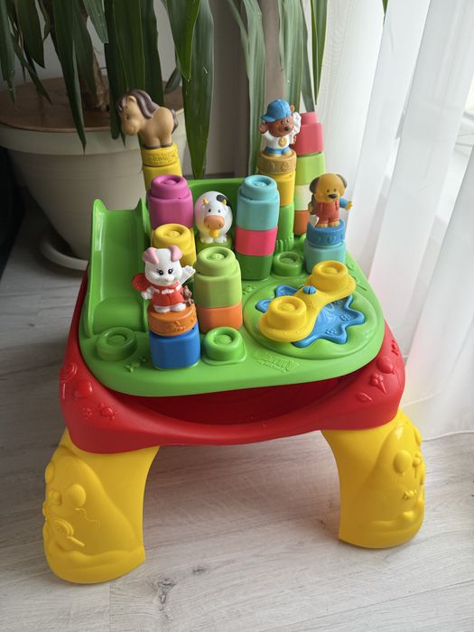 Masa clementoni si cuburi moi de construit