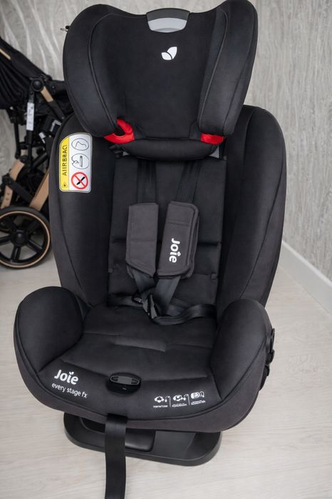 Автокресло Joie  , отличное состояние , практически новое .