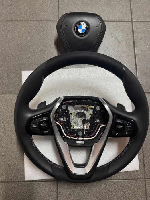 Volan BMW G30/G31 in stare perfecta