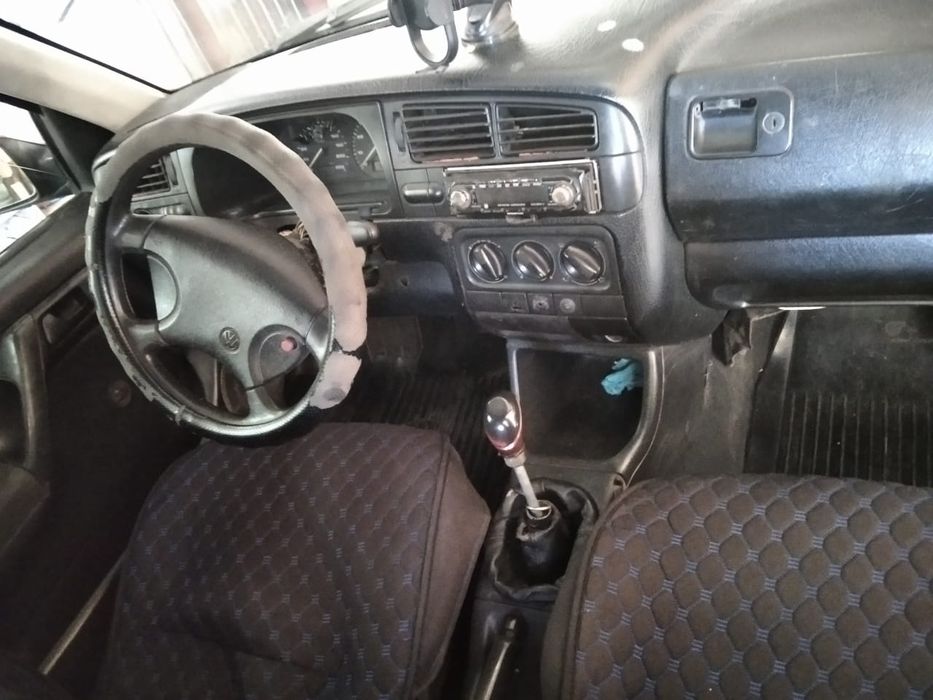 Volkswagen golf  800000