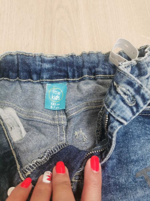 Детски дънки размер 122