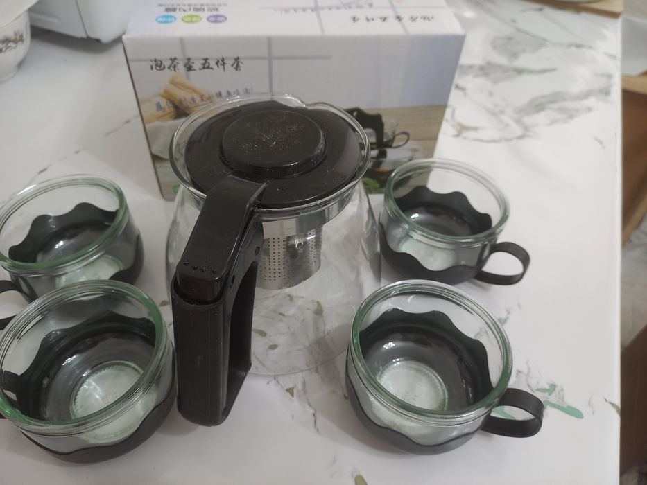 Стеклянный чайник