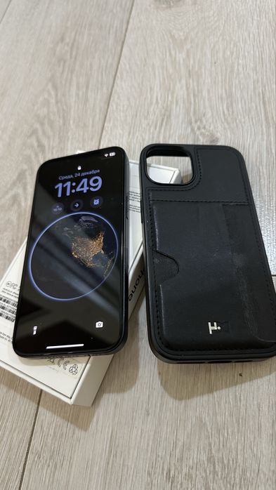 Продам iPhone 13 темно-синий 128 ГБ