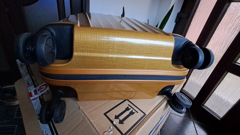Troler  Samsonite Major-Lite 55 , 4 roti , NOU
