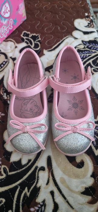 Детские туфли для девочки