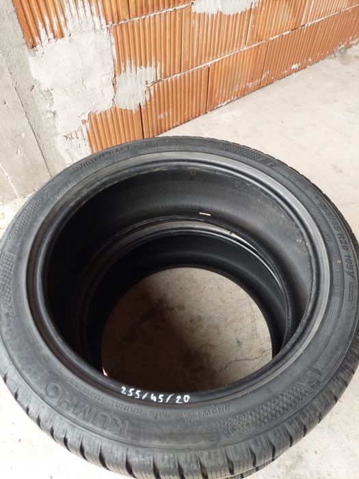 Продавам гуми втора употреба