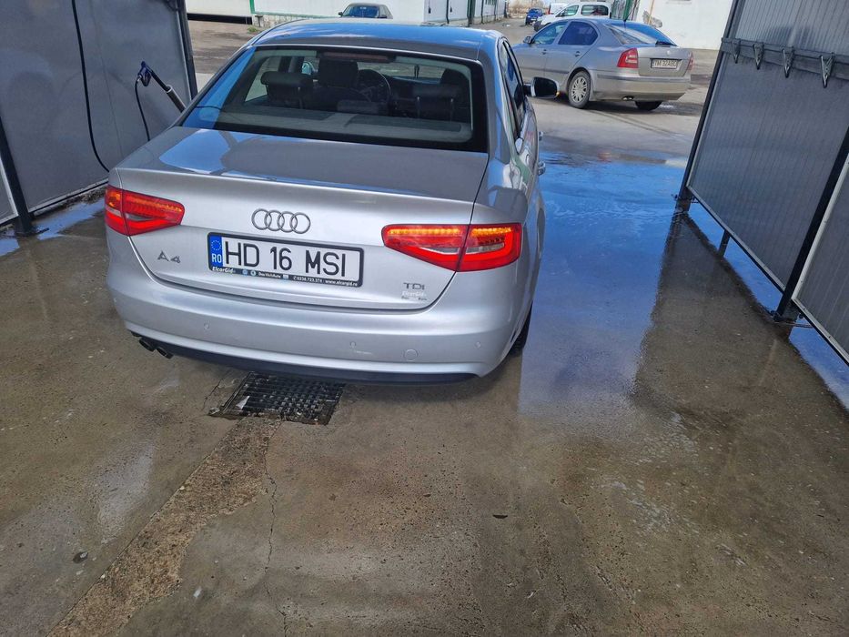 Vand Audi A4 /150CP