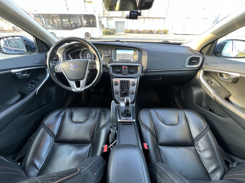 Volvo v40 d2 oceane race