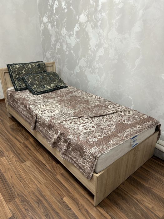 Продам односпальную кровать