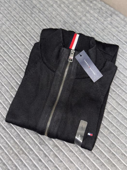 Джемпер за замке от томми оригинал