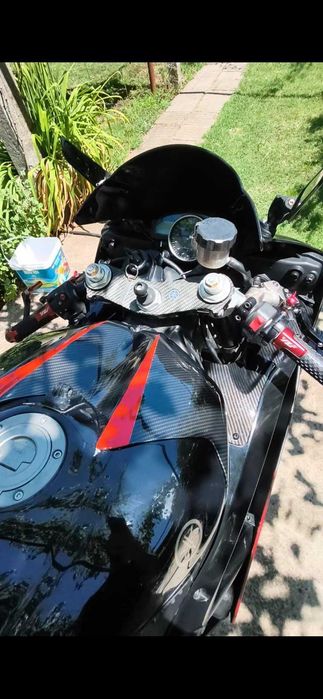 Yamaha R6 2C0 ..