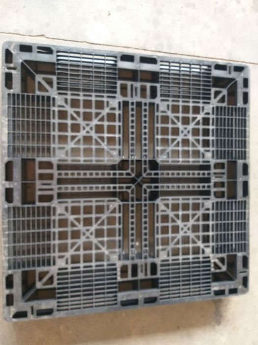 Vand scandura , lemne foc , paleti plastic , cutii depozitare