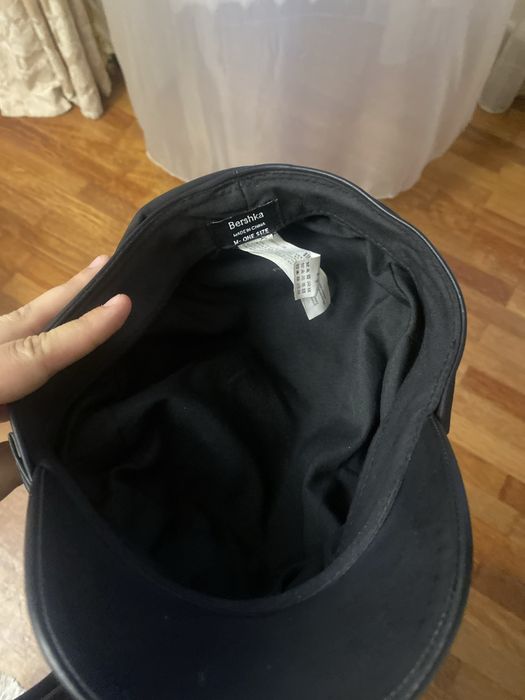 Продам беретку bershka