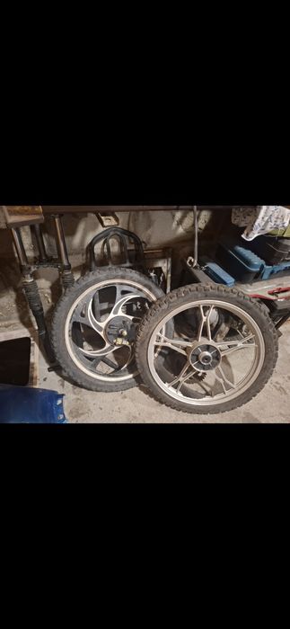продам запчасти на мопед, мотоцикл, скутер,