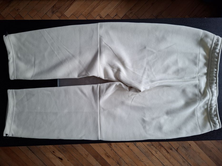 Оригинално долнище Nike Tech Fleece