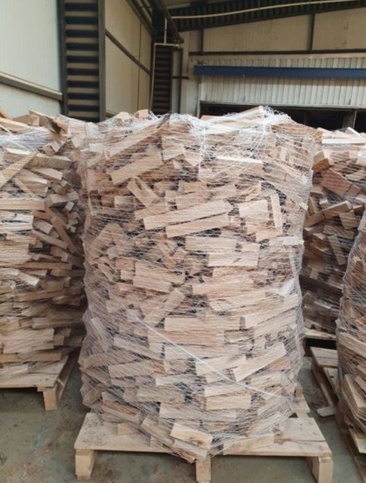 Lemn de foc la palet livrat la domiciliu