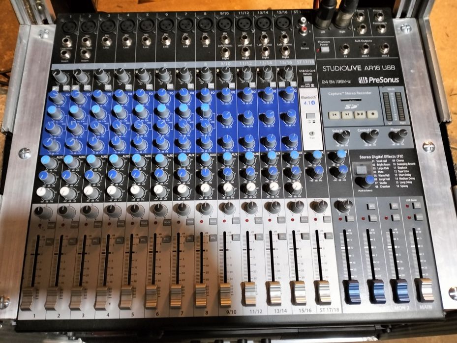 Mixer audio presonus Behringer nx 3000schimb cu telefon