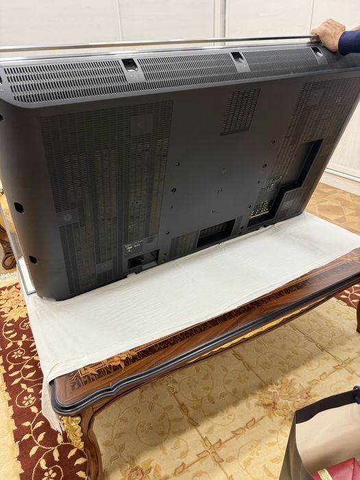 Продаетс телевизор SONY 52