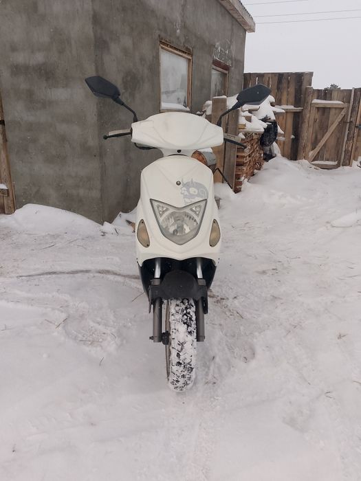 Продам скутер Gts 50