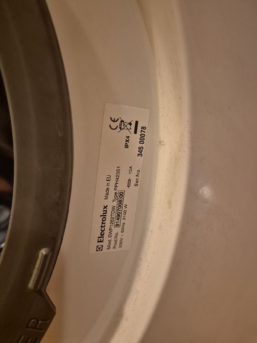 Masina spalat Electrolux cuva defecta 1200rpm