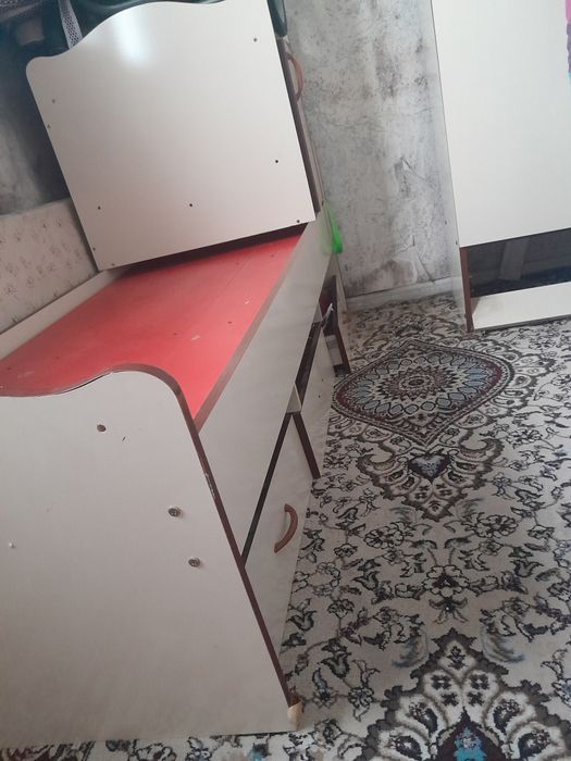 Detskiy shkaf. Krovati bilan. 500min