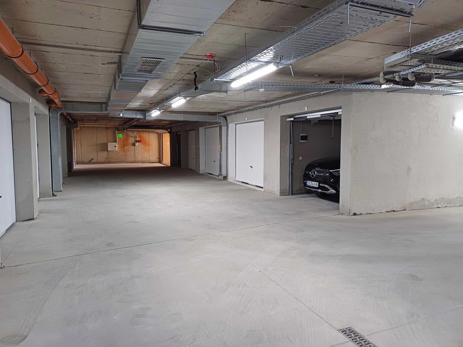 Дава се под наем Гараж / Паркомясто в София, Люлин 3 - 17 кв.м за 112.2 € - Снимка #3