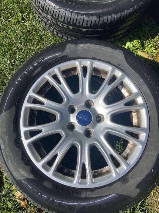Jante ford r16 + anvelope Pirelli vara Beclean • OLX.ro