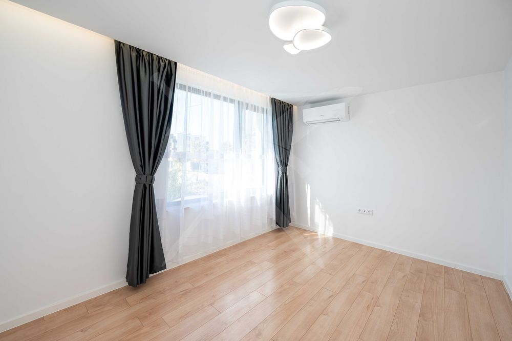 Продава се Тристаен апартамент в Пловдив, Западен - 125 кв.м за 2064 €/кв.м - Снимка #7