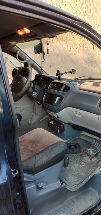 Продам Mitsubishi L400