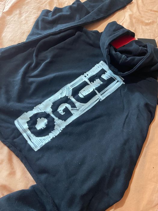 Чисто нов суичър