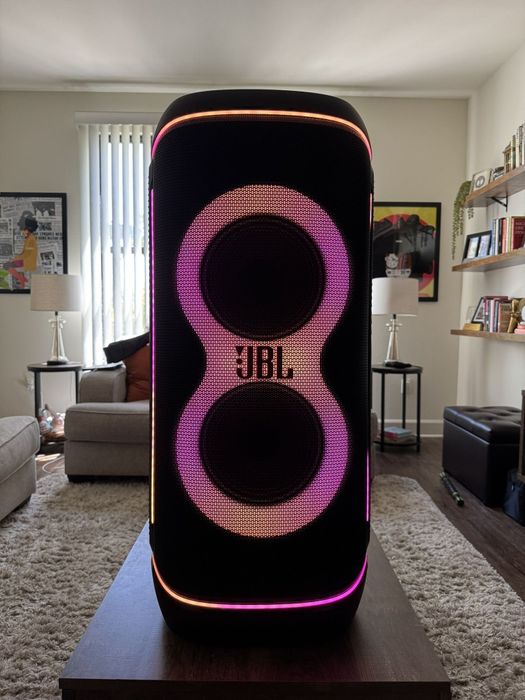 Inchiriez boxa JBL Partybox 720