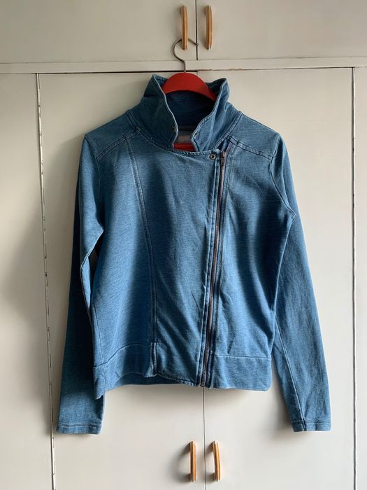 Тънко яке Reserved