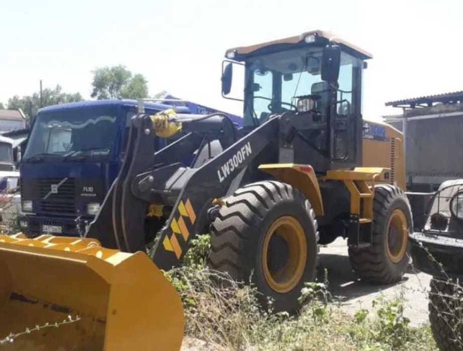 Аренда эксковатора и погрузчика