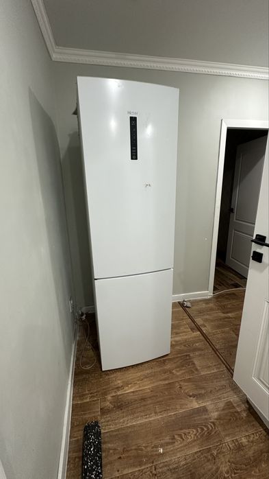 Продам Холодильник Haier