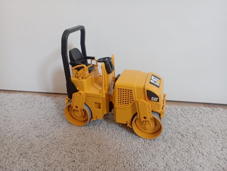 Байер, валяк, бобкат Bruder