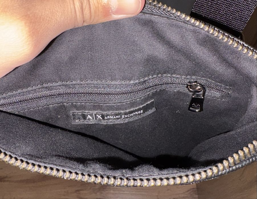 Барсетки Guess,Armani Exchange