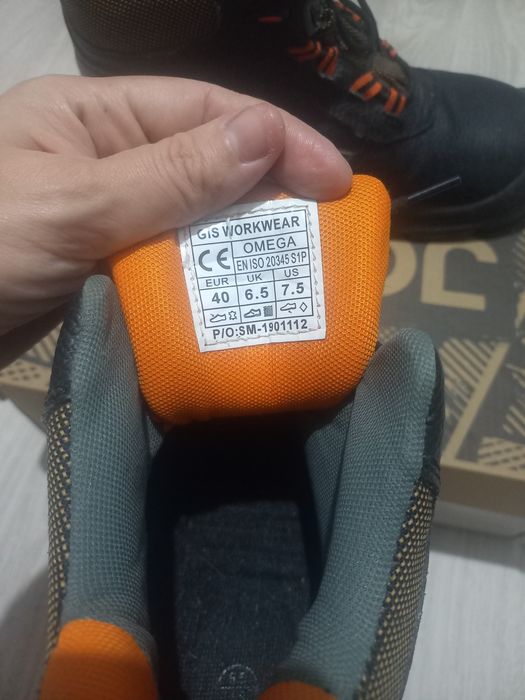 Продам  ботинки рабочие