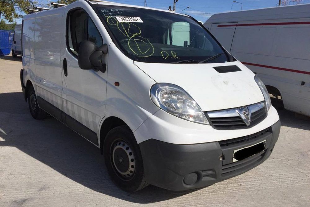 Cumparam dube, autoutilitare pentru dezmembrat Opel Vivaro