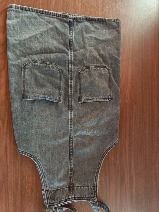 Sarafan kiyganda asal turadi