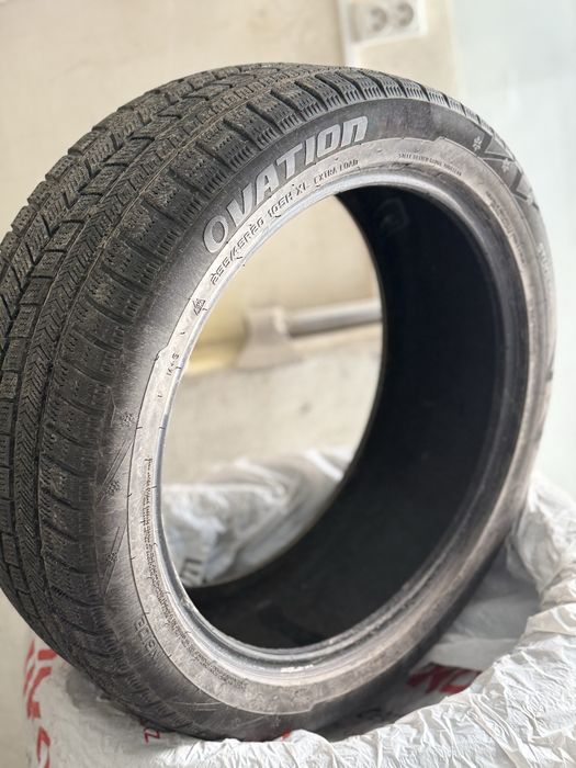 Комплект зимних шин