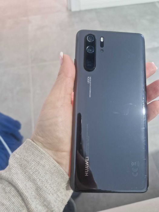 Vand telefon Huawei P30 Pro