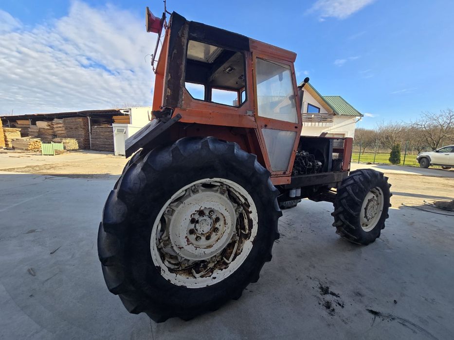 De vânzare Tractor Fiat 180 CP – 11.500 €