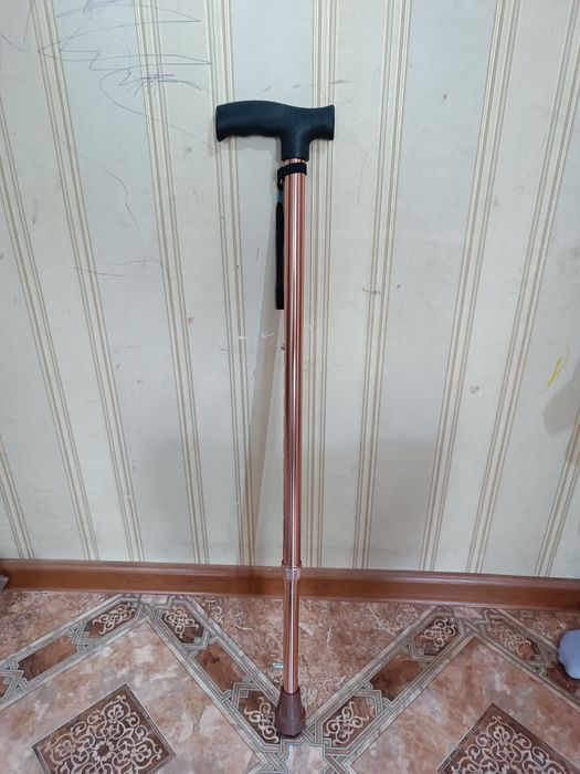 Продаются трость новая