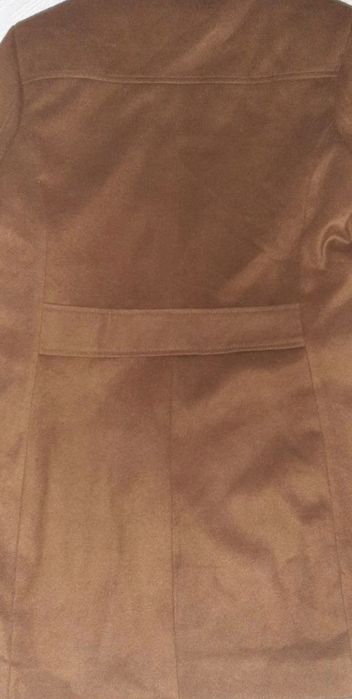 Palton marimea XL nou cu eticheta 
Gulerul interior este detasabil.